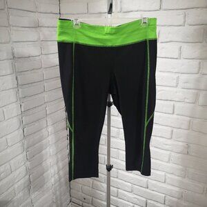 Xersion Ladies Size Large Black w/ Lime Green Elastic & Tie Waist Capri Leggings